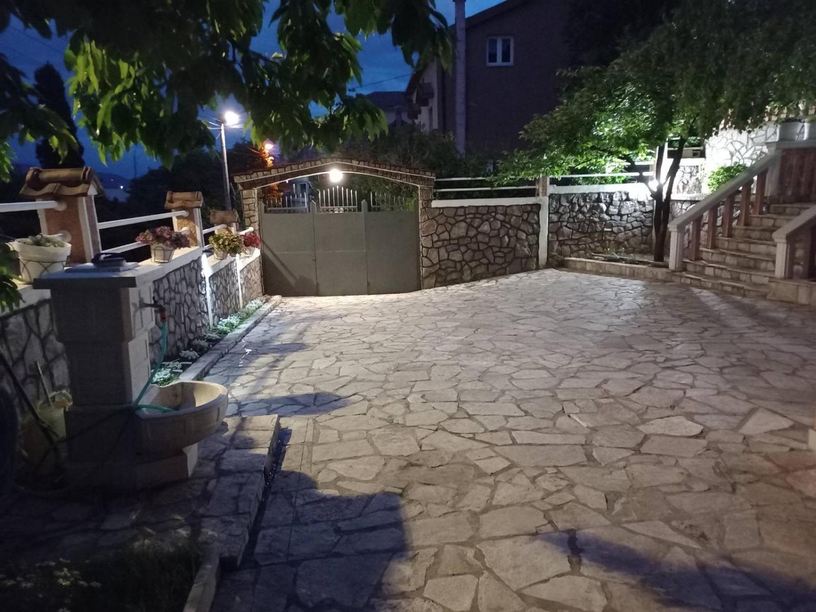 Apartmani Breze Podgorica Eksteriør billede