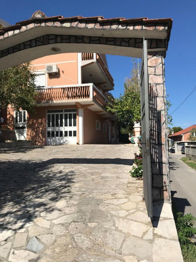 Apartmani Breze Podgorica Eksteriør billede